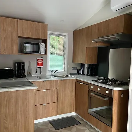 Parque de Campismo Mobil Aventura 6-8 Personnes Confort