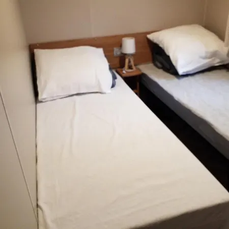 Campingplads Mobil Aventura 6-8 Personnes Confort