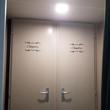 Parque de Campismo Mobil Aventura 6-8 Personnes Confort *