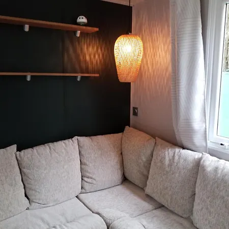 Mobil Aventura 6-8 Personnes Confort Campingplads