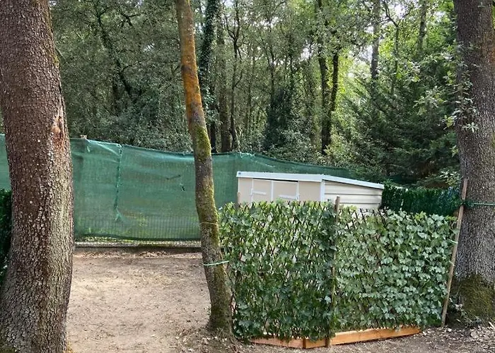 Mobil Aventura 6-8 Personnes Confort Camping