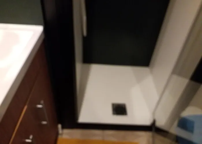 Camping Mobil Aventura 6-8 Personnes Confort *